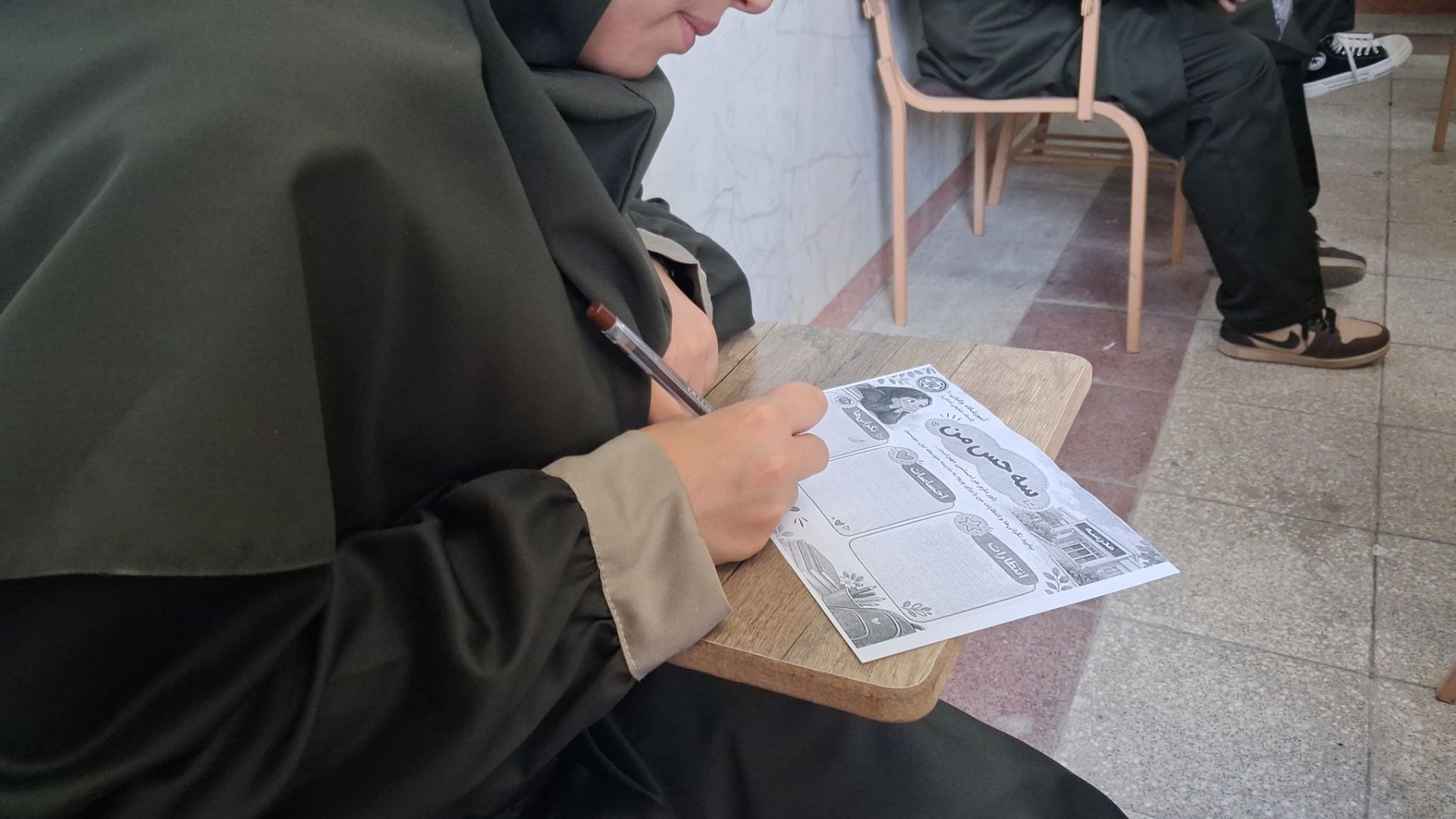 همگامی مدرسه و خانواده در کارگاه آموشی دبیرستان نمونه وکیلی ۱۰