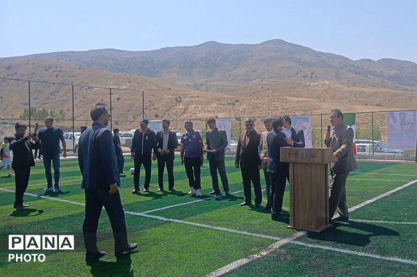 بهره‌برداری از زمین چمن مصنوعی روستای نامانلو شهرستان شیروان