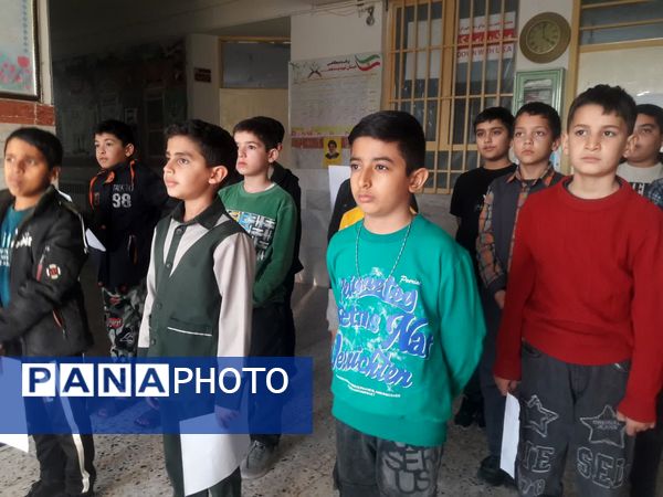 برگزاری جلسات تمرین سرود همگانی به‌مناسبت عید مبعث در آموزشگاه شهید پسندیده فدافن