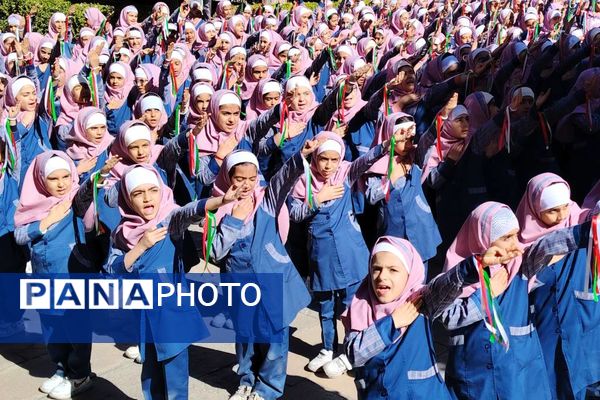 حضور وزیر آموزش‌وپرورش در حافظیه شیراز