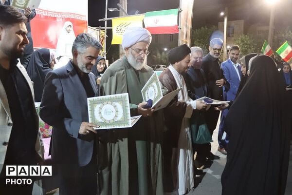 جشن الفبا و ایستادگی در تجمعات شبانه مردمی قلعه نو