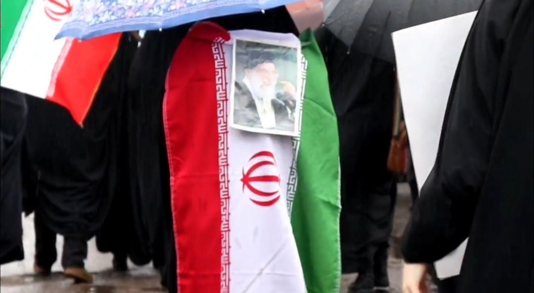 بر پا نگه داشتن مکتب زینب(س) توسط بانوان خشکبیجاری