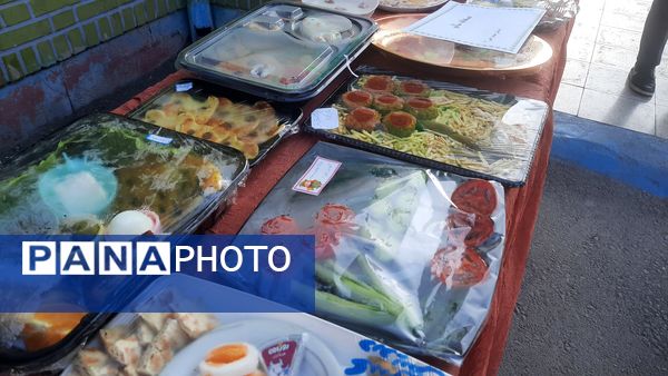 مراسم کاشت نهال و دهه فجر در دبستان شهید رجبی۲ ناحیه ۶