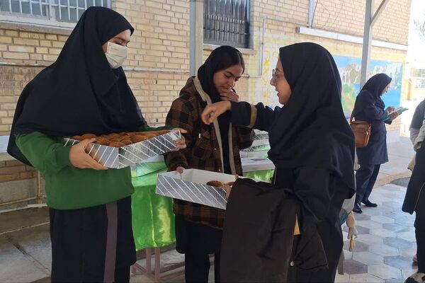 از ظهور نور تا درخشش فجر در دبیرستان پویش
