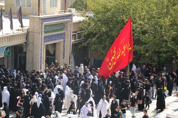 امروز خیابانهای شهر صفادشت، میزبان جاماندگان اربعین حسینی بود 