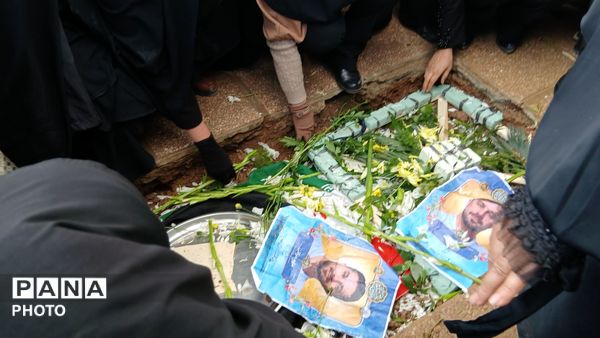 مراسم تشییع شهید مدافع وطن داود خزایی در شهر فیروزان