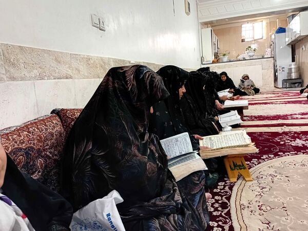 جلسات قرائت قرآن در ایام محرم در خلیل آباد