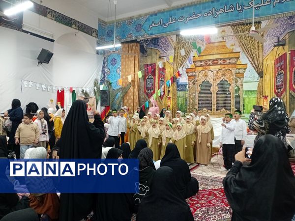 بازارچه محصولات خانگی در شهرستان خلیل آباد 