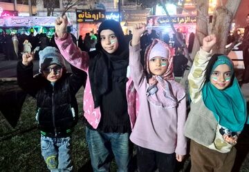 فردیس دوباره با شعار «نصرٌ من‌الله و فتحٌ قریب» یک‌صدا شد