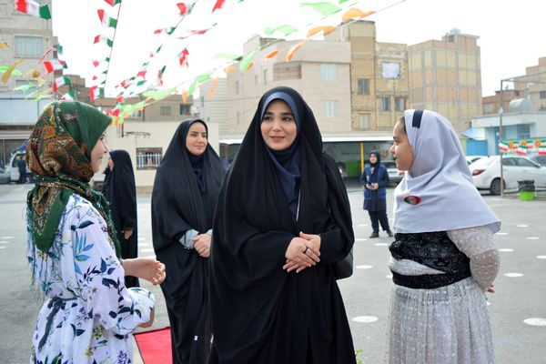 افتتاحیه طرح  «ایرانمون» در مدرسه شهدای گمنام بهارستان‌دو