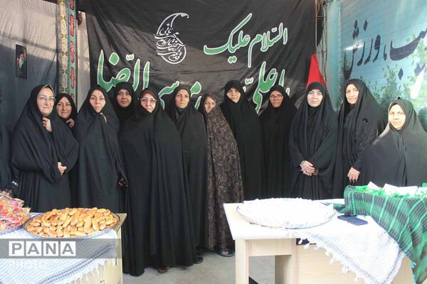 خدمت خالصانه قرارگاه جهادی حضرت جوادالائمه(ع) جاجرم به زائران امام رضا(ع) در مشهد مقدس 