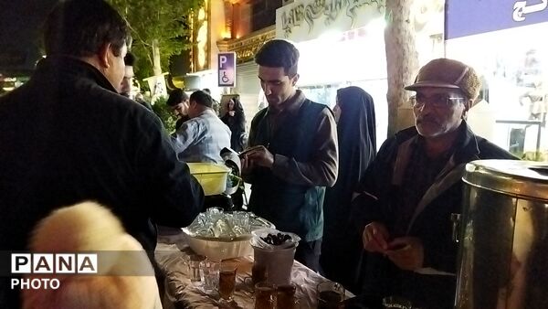 گذری بر فعالیت موکب مردمی مصطفی صدر زاده در چهل و هشتمین شب از اجتماعات 