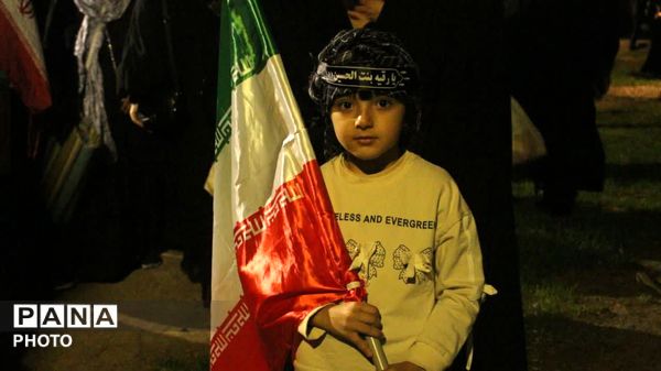 قهرمانان کوچک نبرد با تاریکی