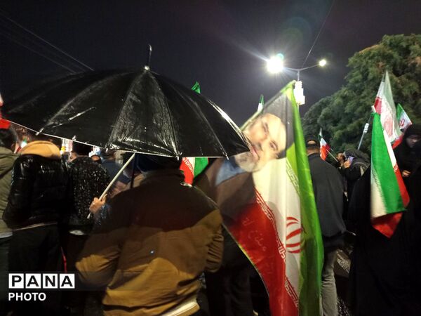 باران، صحنه را تماشایی تر کرد 