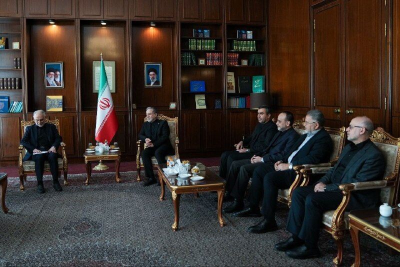 عراقچی: ایران مطالبه خاتمه جنگ در لبنان را با جدیت پیگیری می‌کند