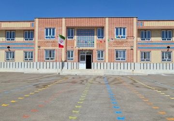 مهر ماندگار روایتی از فداکاری قهرمانان بی‌نام مدارس خرم‌بید