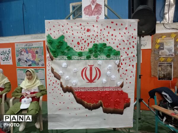 بیعت کودکان و نوجوانان ورزشکار شهرستان جعفرآباد با رهبر انقلاب 