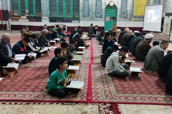 چلچراغ آیه‌ها و جشن ولادت حضرت فاطمه‌زهرا(س) در گالیکش