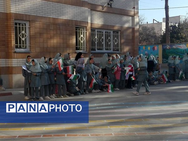 برگزاری المپیاد ورزشی درون مدرسه‌ای در دبستان امام خمینی(ره) بجنورد