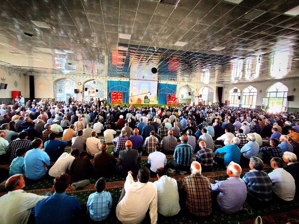 نماز عبادی سیاسی جمعه در شهرستان کاشمر 