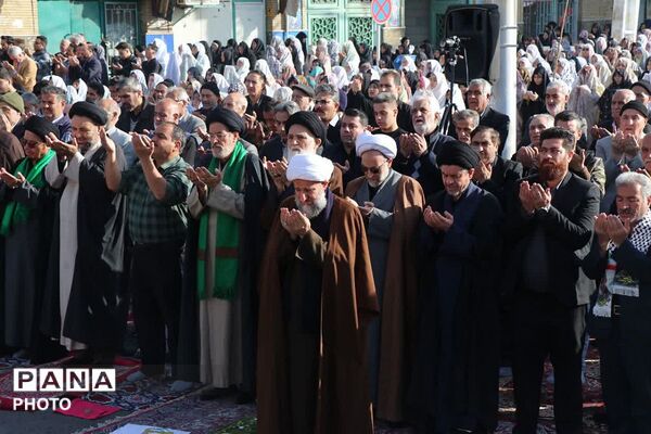 شکوه وحدت در قرچک؛ اقامه باشکوه نماز عید سعید فطر در صفوفی الهی