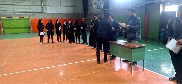 مسابقات هندبال مدارس ابتدایی در زاوه