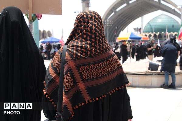 آخرین وداع با قائد شهید: پیکر مطهر آیت‌الله سیدعلی‌خامنه‌ای در میان سیل عاشقان به مصلی تهران رسید 