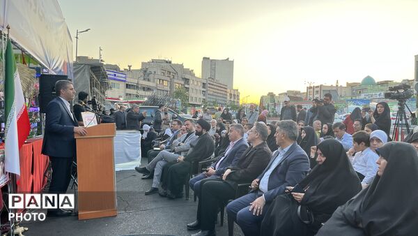 افتتاح غرفه‌هاى «قرار فرهنگی» مناطق ۱۹ گانه تهران