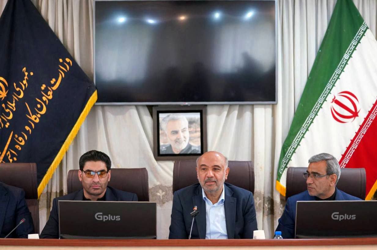 تمرکز منابع در تهران به زیان همه کشور است