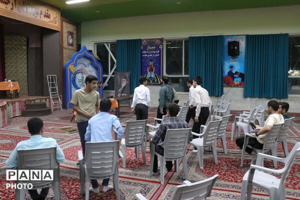 آیین پذیرش و کلاس های رفع اشکال دانش آموزان مسابقات قرآنی استان خراسان رضوی