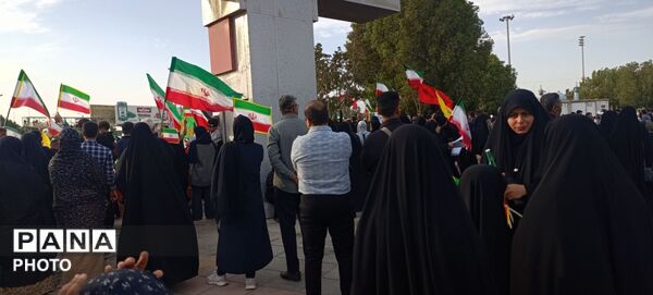 خروش حماسی مردم انقلابی بندرعباس در تجدید میثاق با رهبر جدید انقلاب اسلامی