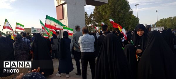 خروش حماسی مردم انقلابی بندرعباس در تجدید میثاق با رهبر جدید انقلاب اسلامی