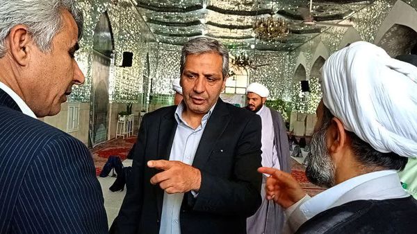 رزمایش مهر تحصیلی؛ اهدا ۲۰۰ بسته لوازم التحریر به دانش آموزان نیازمند