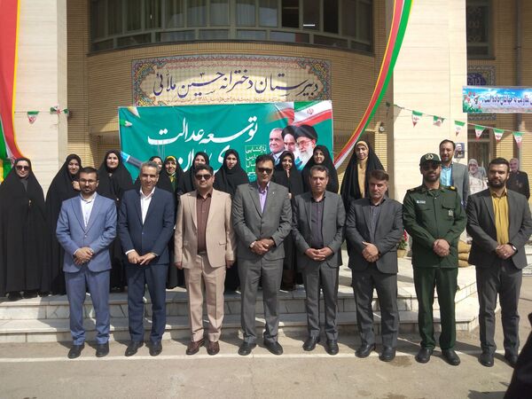 نواخته شدن زنگ مهر،زنگ خیرین و زنگ ایثار  در دبیرستان حسین ملایی