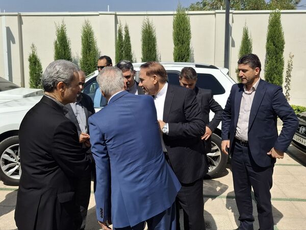 بازدید از مرکز خانه چتر موسسه خیریه گلستان علی(ع)