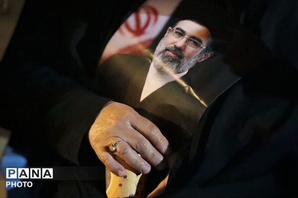 برپایی موکب امام رضا(ع) یاد بود شهدای دانش آموز در یزد
