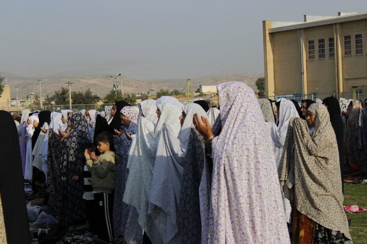 اقامه باشکوه نماز عید فطر در گچساران