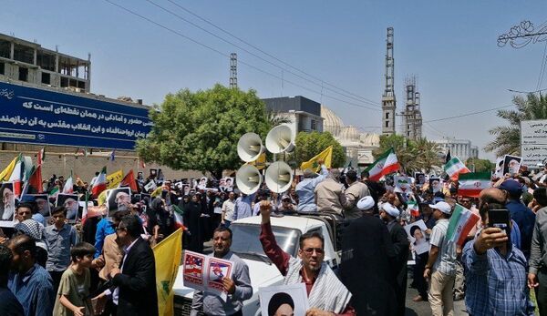 راهپیمایی خشم و نصر در بندرعباس