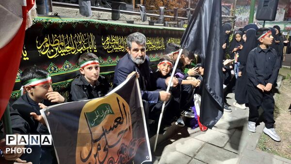 آیین «احلی من العسل» در نظرآباد با حضور پرشور دانش‌آموزان حسینی