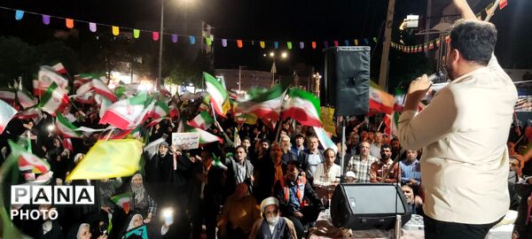  شبی آکنده از عطر رضوی در حسینیه فضل نیشابور