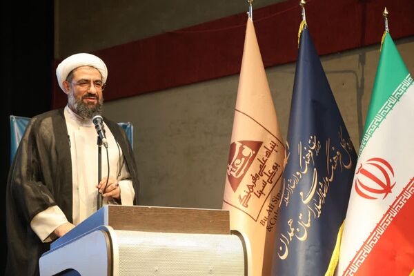  همدان می‌تواند به یکی از کانون‌های فعالیت‌های علمی و فلسفی کشور تبدیل شود