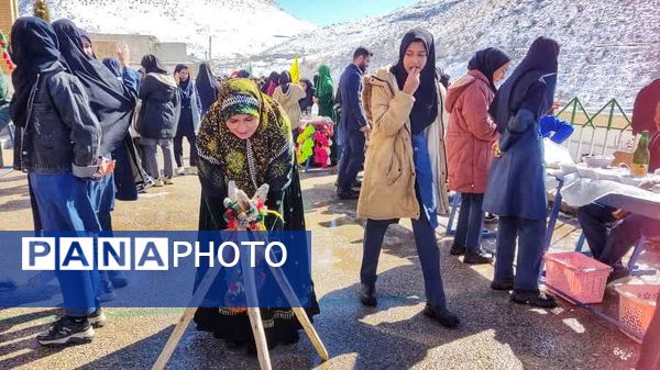 بازارچه کسب و کار دانش‌آموزی مدرسه الزهرا شهرستان مارگون