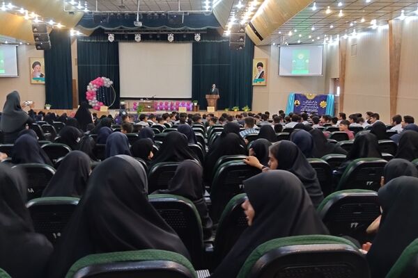 همایش دانش‌آموزی تربیت دینی و قرآنی در شیراز 