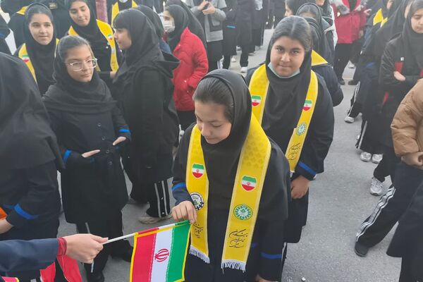 گرامیداشت ایام الله دهه فجر در دبیرستان رضوی شیراز