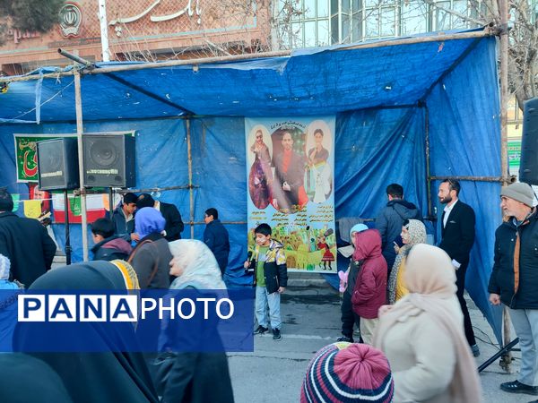 قاب پانا میزبان ساعات اولیه جشن بزرگ خیابانی در نیشابور 