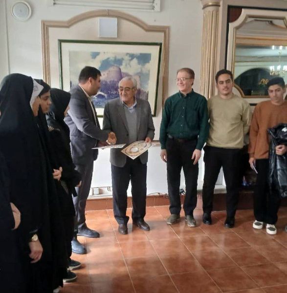 اردوی دو روزه نمایندگان مجلس دانش‌آموزی لرستان با بازدید از مراکز فرهنگی
