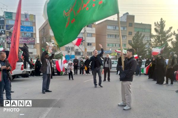 حضور مردم پردیس برای خنثی کردن حرکات  احتمالی مزدوران صهیونی