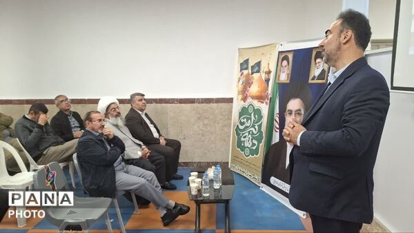 آیین افتتاح یک باشگاه مجهز بدنسازی و دو زمین چمن مصنوعی در شهرستان ساوجبلاغ 
