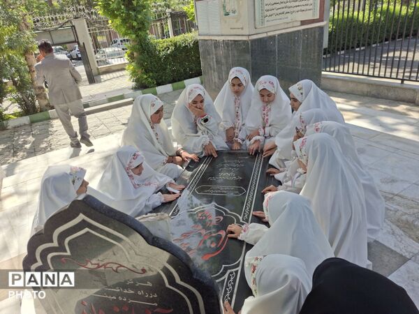 طنین اندازی سرود دختران میقات در مقتل شهید آرمان علی وردی