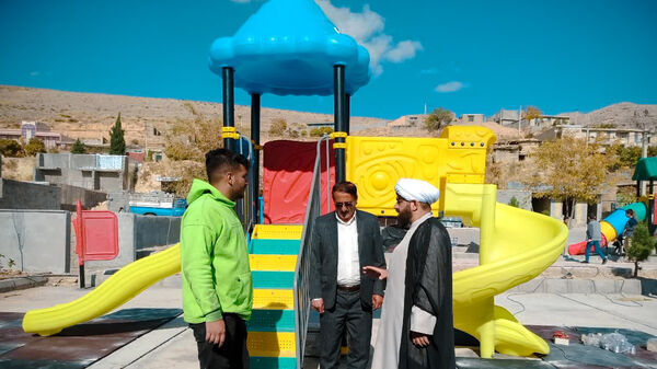 تجلیل از شهردار شهرستان مارگون به مناسب زیباسازی شهر